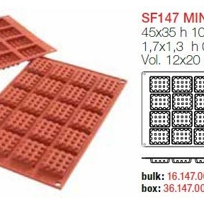 https://www.hobbyscuit.com/4526-home_default/moule-en-silicone-gaufre-silikomart.jpg